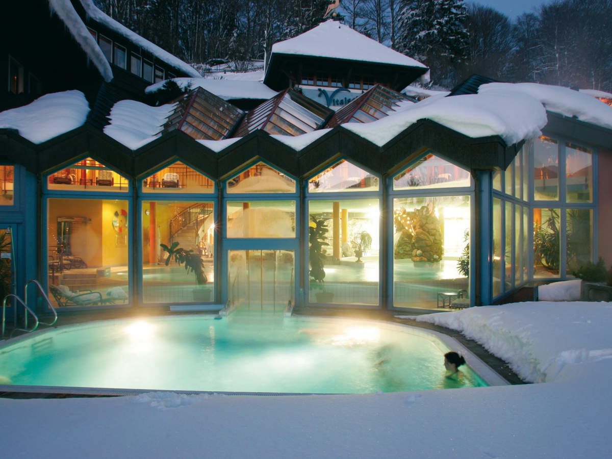 Au�enpool im Winter