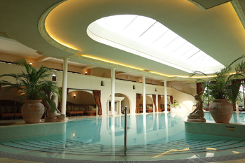 Pool des Hohe D�ne SPA