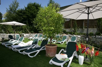 Zen-Garten / Liegewiese