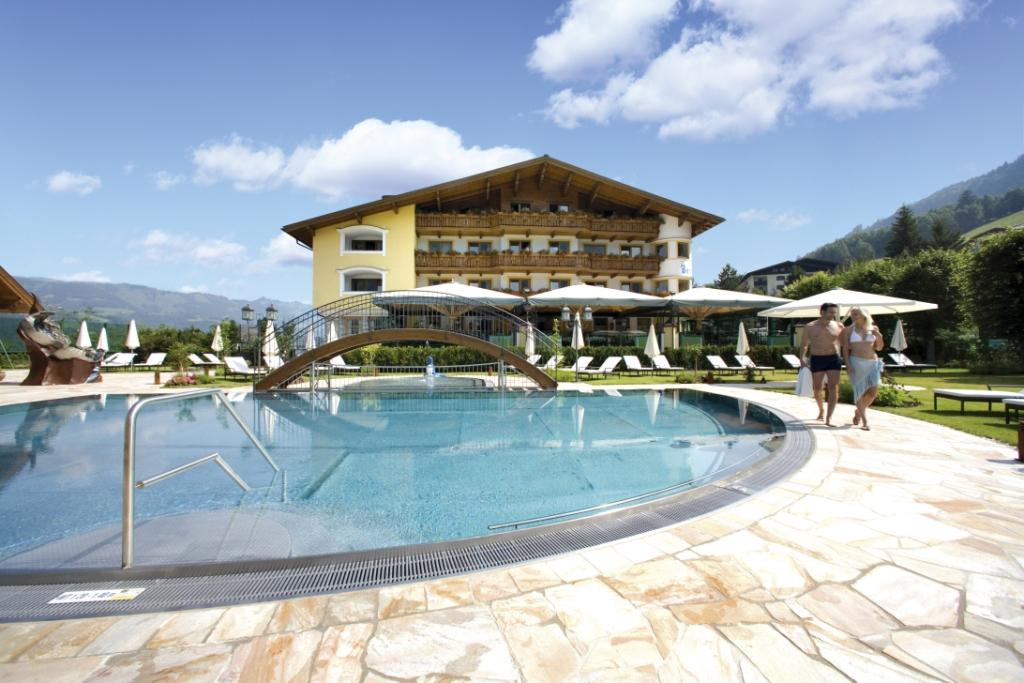 Verw�hnhotel Berghof im Sommer