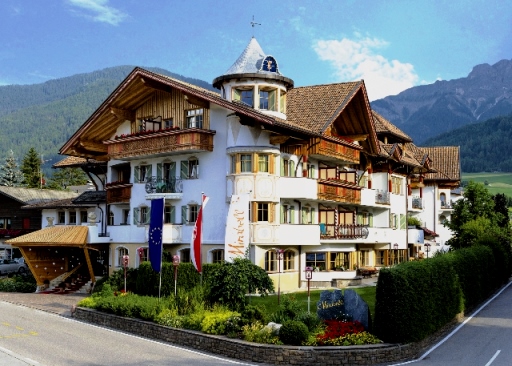 Dolomiten Wellness Residenz Mirabell *****
